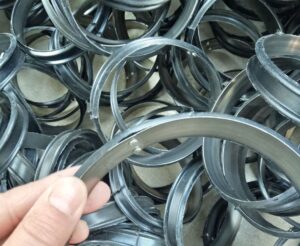 High temperature silica gel expansion ring dust bag sealing ring stainless steel expansion ring dust bag dust bag accessories, china supplier good quality