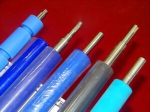 ,china factory manufacture Machine-use dust-removing rubber rollersIndustrial rubber-coated rollersLaminating rollersSmoothing rollersAdded wear-resistant rollersQuality guarantee16-year roller
