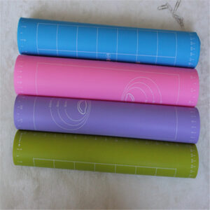 Scale pad 64*45CM silicone kneading pad 2mm thick chopping board rolling pad silicone insulation placemat 580g china factory manufacturer