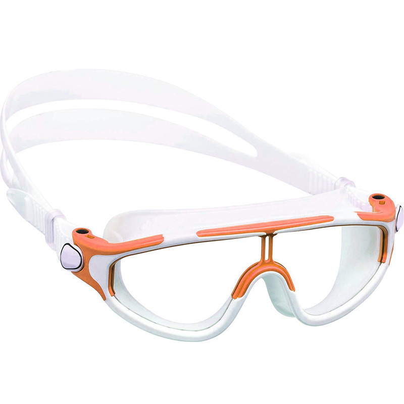 Swimming goggles